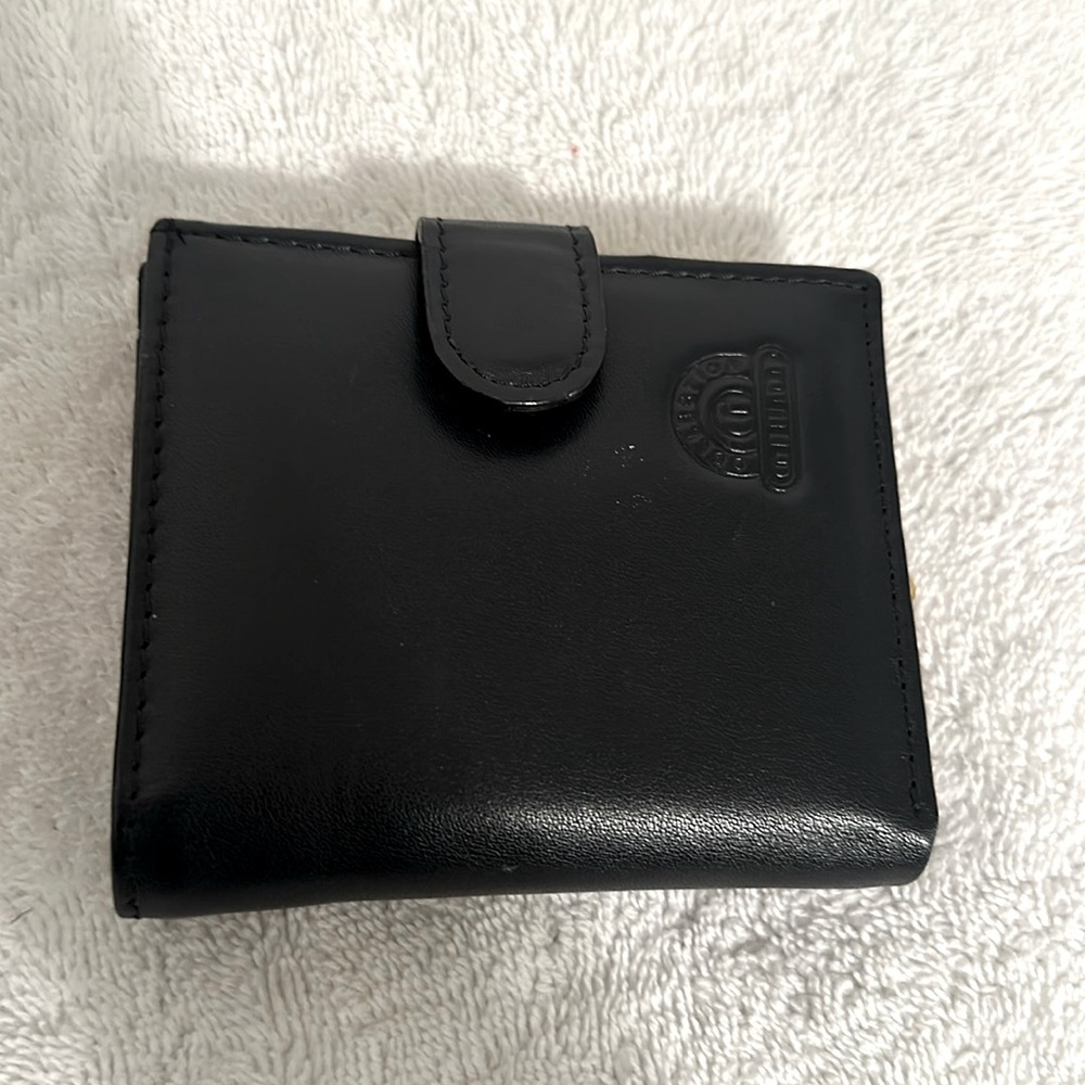 Giudi genuine leather wallet